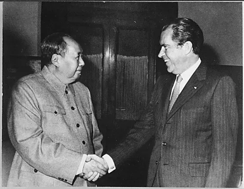 Handshake between Mao Zedong and Richard Nixon