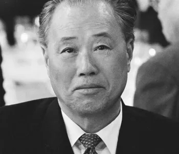 Photograph of Ziyang Zhao in 1985.